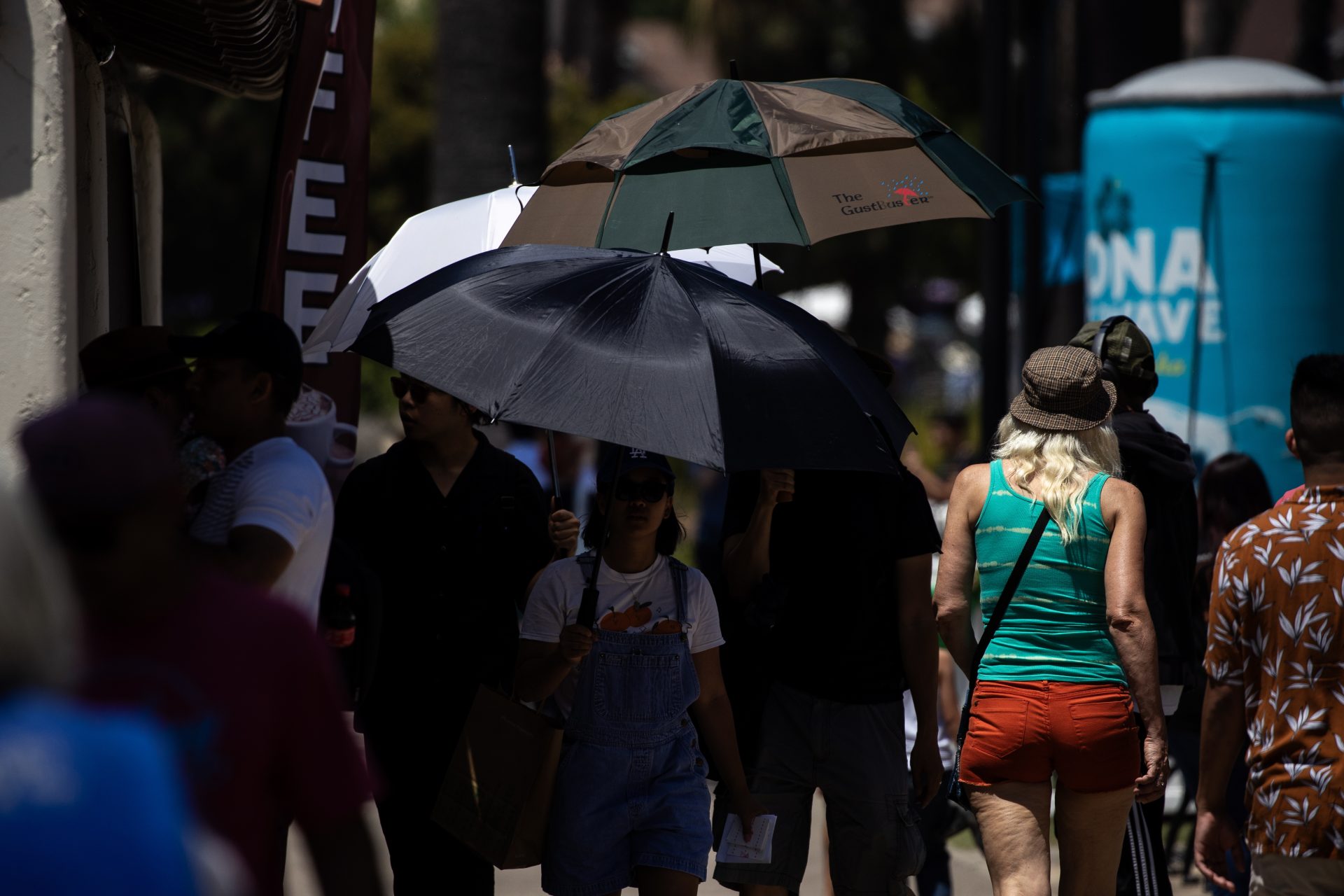 The threat of extreme heat persists in the US, while floods leave 5 dead