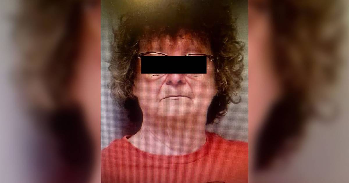 Granny, is that you?  Old woman robs bank at gunpoint to pay extortion