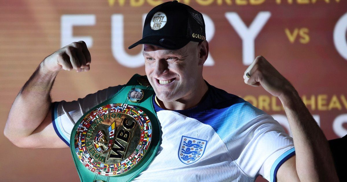 Tyson Fury feels confident with his height against Usyk