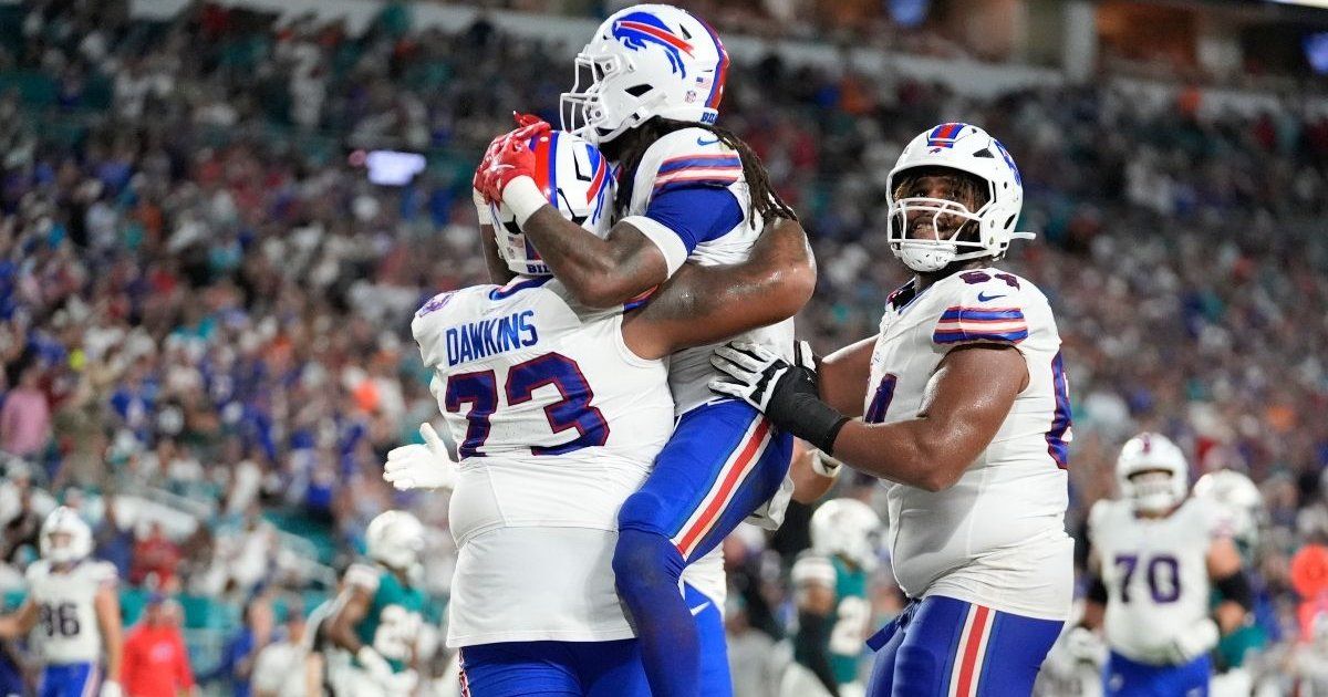 Dolphins suffer beating by Bills and the loss of Tagovailoa