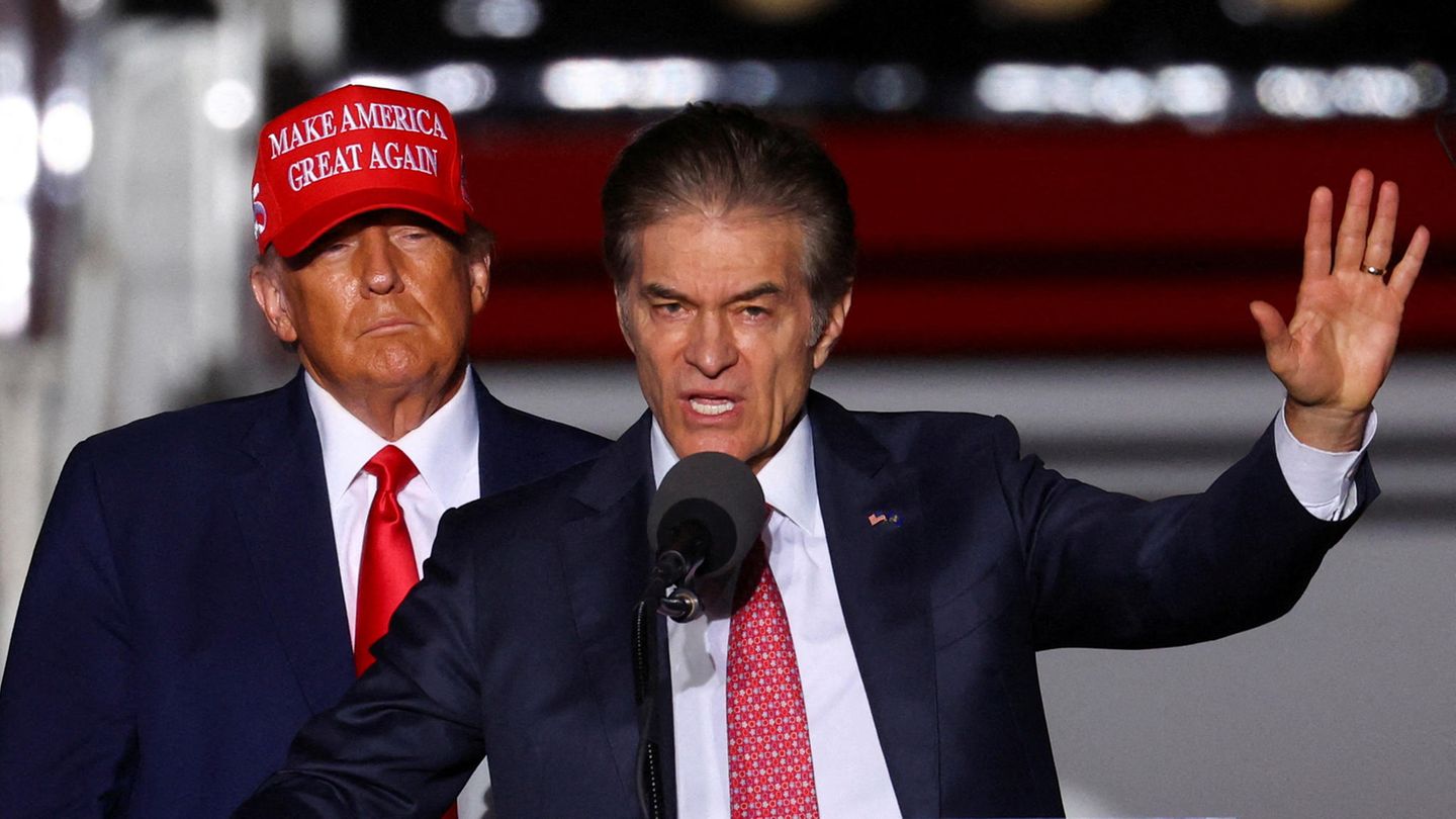 Second term Old fans, new hardliners: Trump forms his chamber of horrors