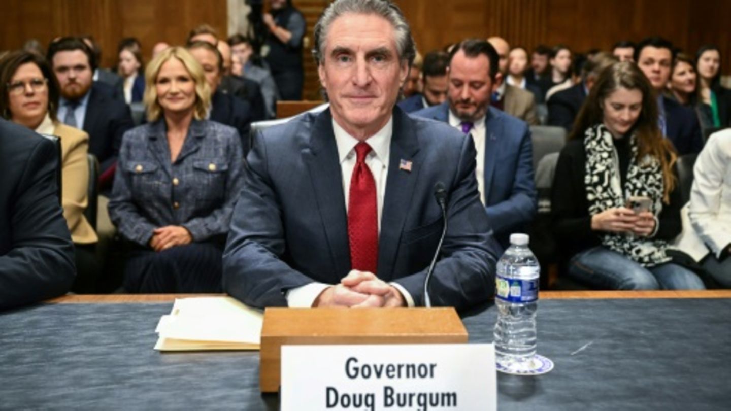 Doug Burgum bei seiner Anhörung im US-Senat