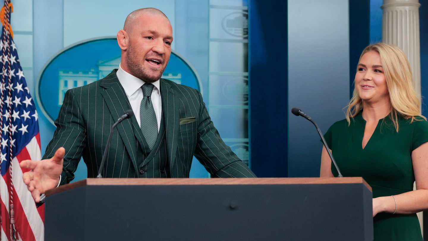 Conor McGregor im Weißen Haus mit Trumps Sprecherin Karoline Leavitt