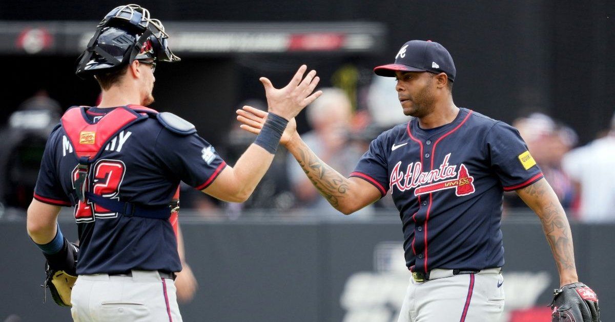Bravos triumph over reds and stay with the 'Speedway Classic'