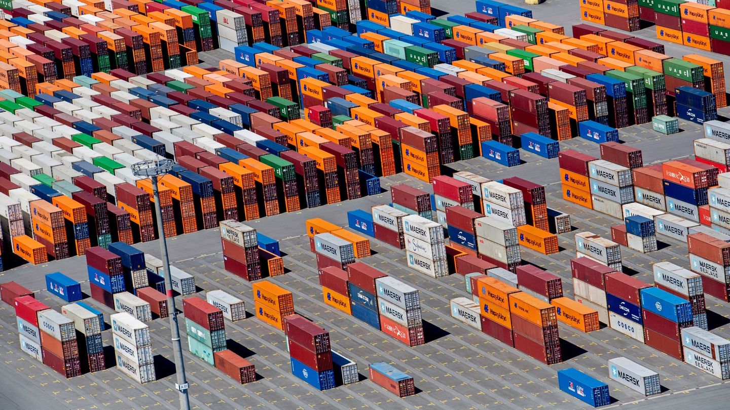 Welche Tragweite die Zollentscheidung des Gerichts hat, ist noch unklar. (Archivbild) Foto: Hauke-Christian Dittrich/dpa