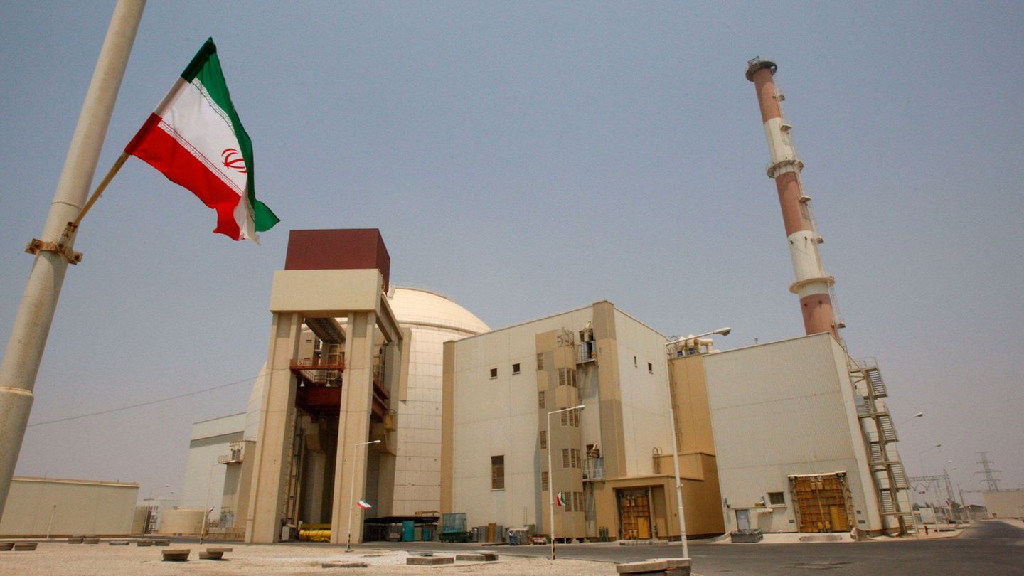 Berlin, Paris und London hatten im Atomstreit mit dem Iran die Notbremse gezogen. (Archivbild) Foto: Vahid Salemi/AP/dpa