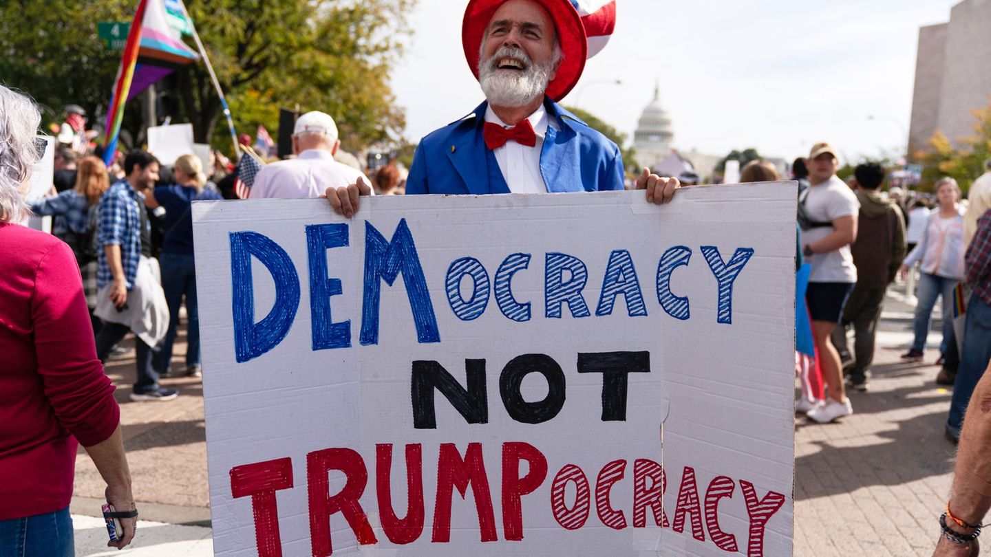 Seit Trumps zweiten Amtsantritt hat es in den USA deutlich mehr Demonstrationen als in seiner ersten Amtszeit gegeben. Foto: Jos