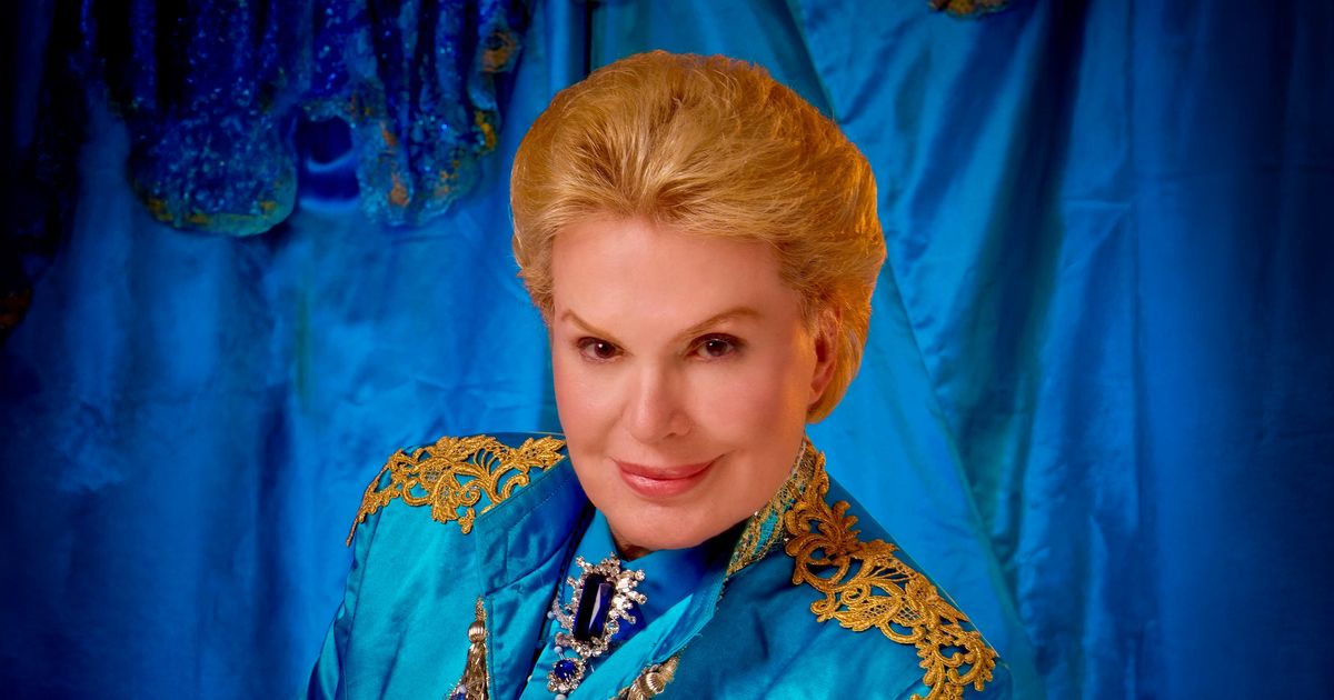 Pinecrest Gardens presents "Walter Mercado: Faith, Hope and Lots of Love"