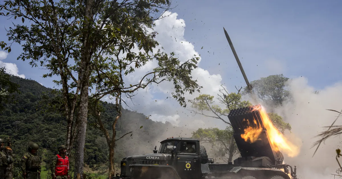 Ecuador destroys 129 illegal mining camps in national park near the border with Peru