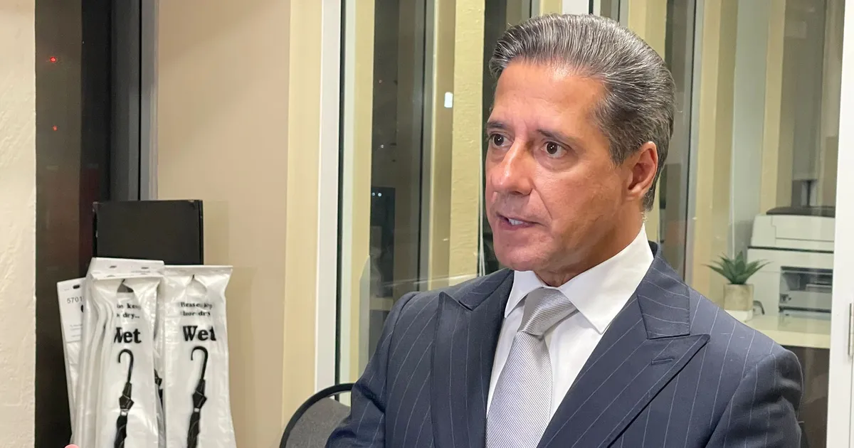 FBI raids properties of former Miami-Dade schools superintendent Alberto Carvalho