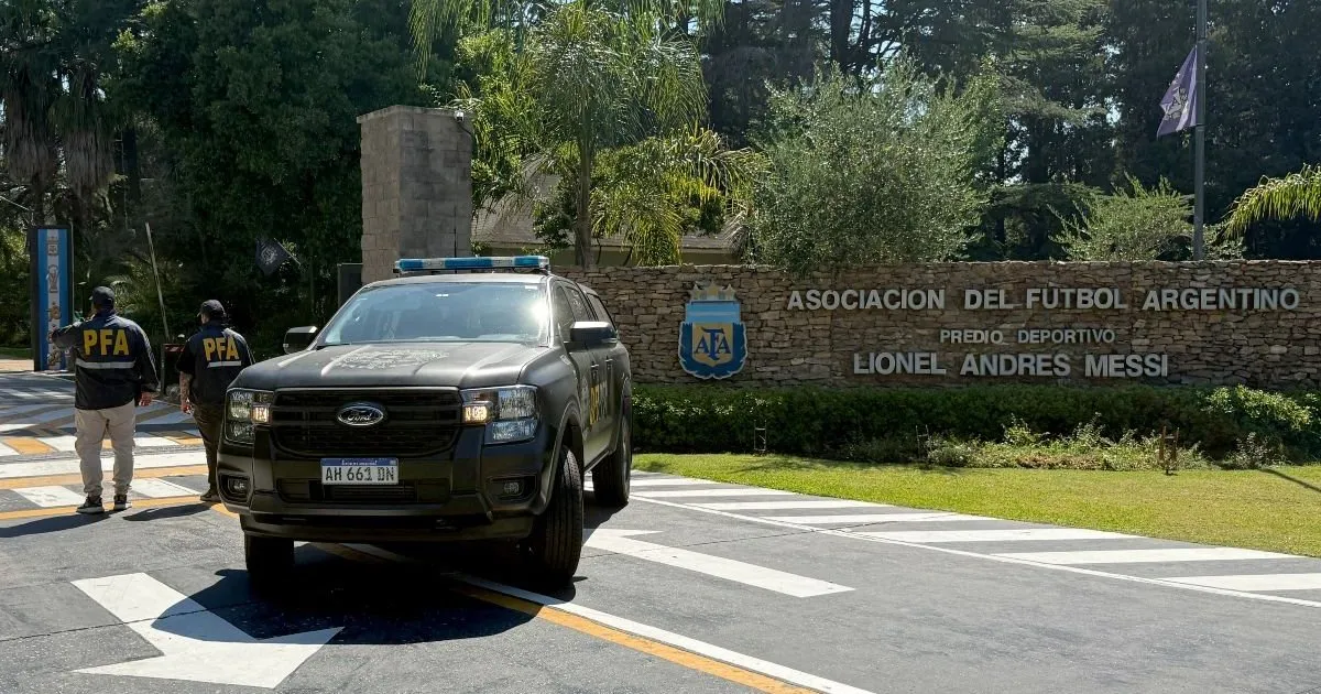 Treasurer of the Argentine Football Association declares in court case for alleged evasion