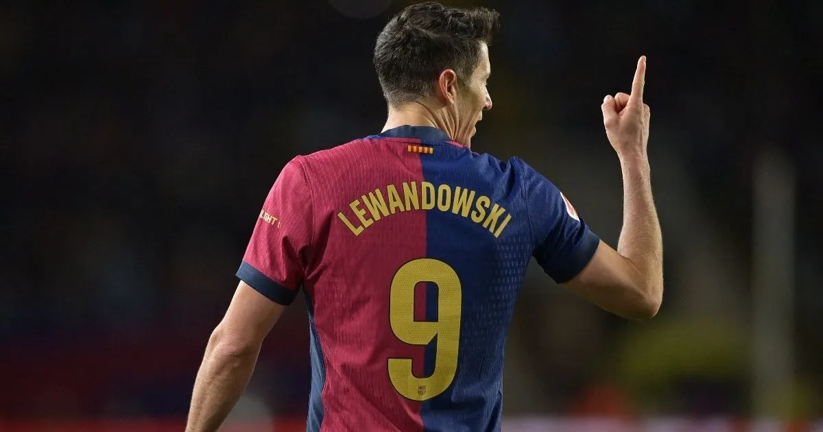 Lewandowski leaves Barcelona after four seasons with his "mission accomplished"