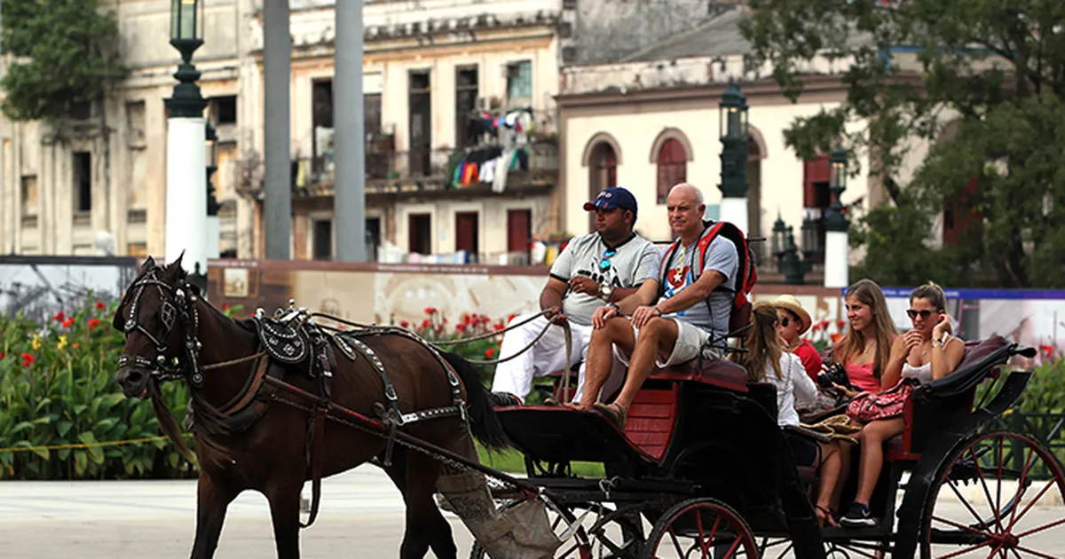 Tourism to Cuba falls by 56% in the first quarter of 2026; April registers barely 30,000 visitors