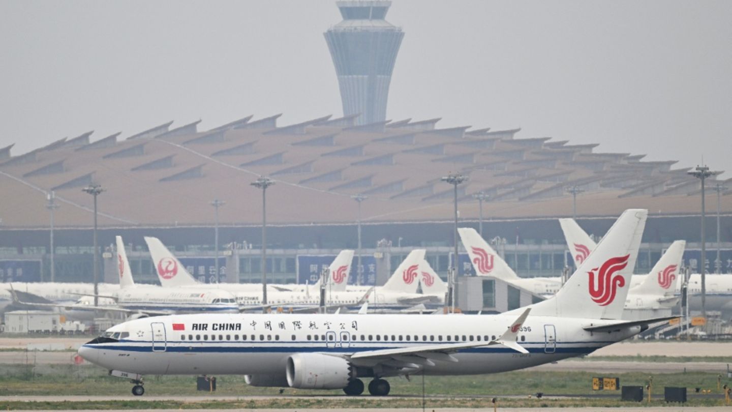 Eine Boeing 737 von Air China in Peking