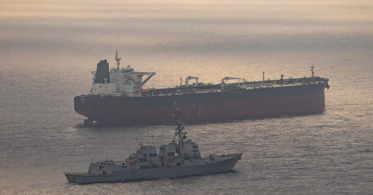 Trump claims that the naval blockade is "more effective" than bombing Iran: "They are suffocating like a stuffed pig"