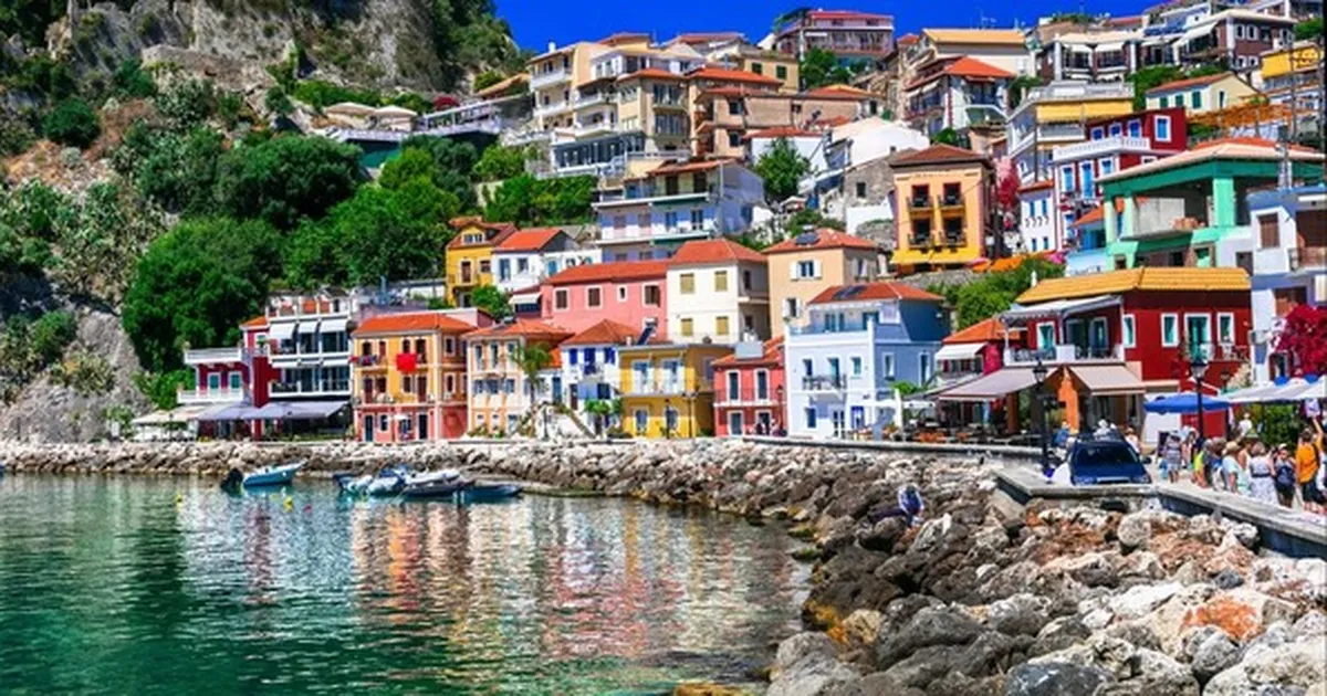 Eduardo Marturet conducts concert in Greece with the Ioannina Symphony Orchestra