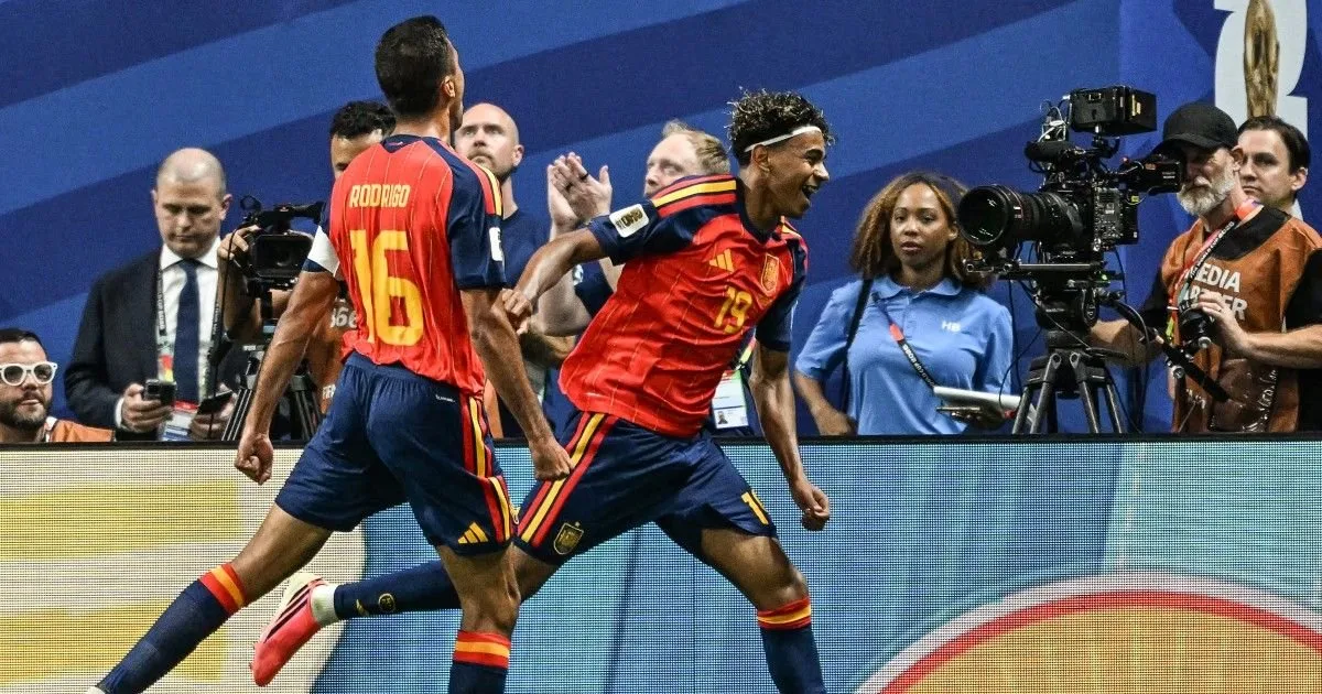 Lamine Yamal scores his first World Cup goal and leads Spain's victory over Saudi Arabia