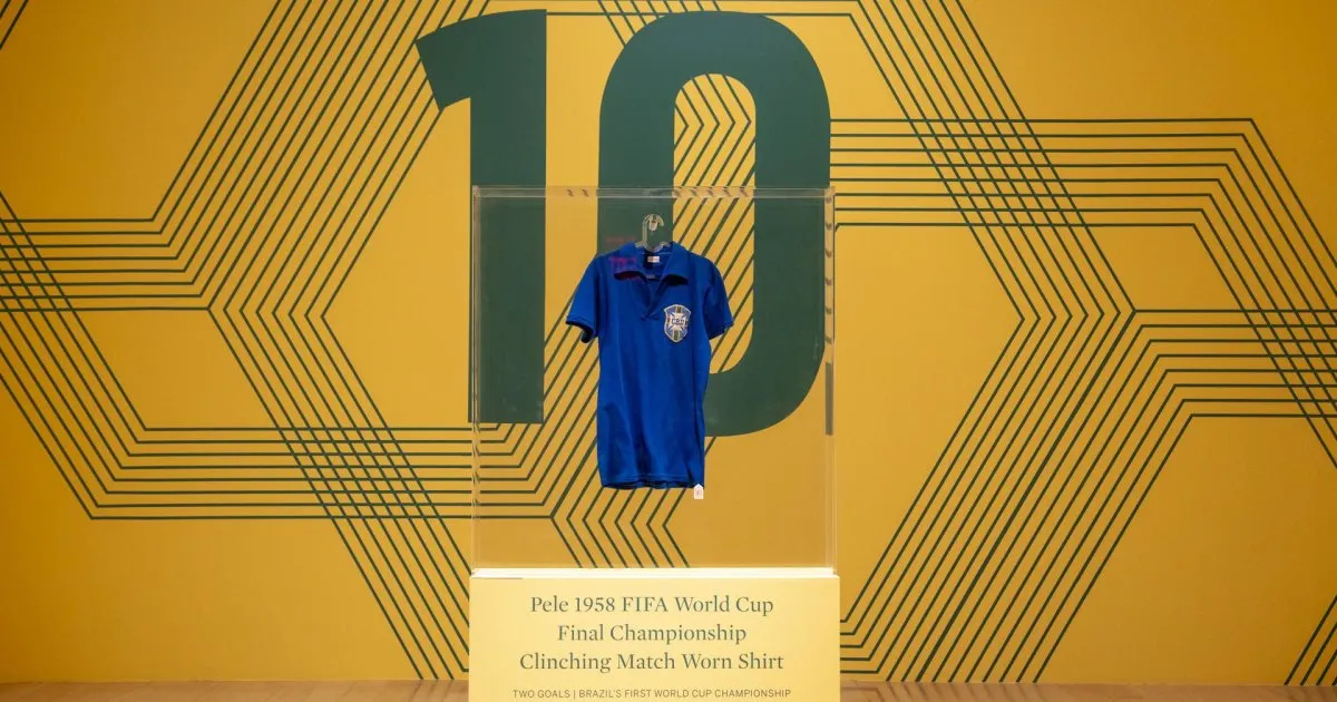 Pelé makes history: his 1958 World Cup jersey sells for $4.9 million