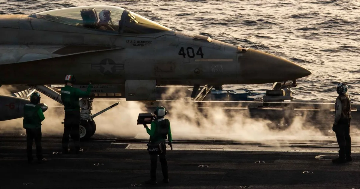 US launches "powerful attacks" against Iran in response to "aggressions" against ships in the Strait of Hormuz