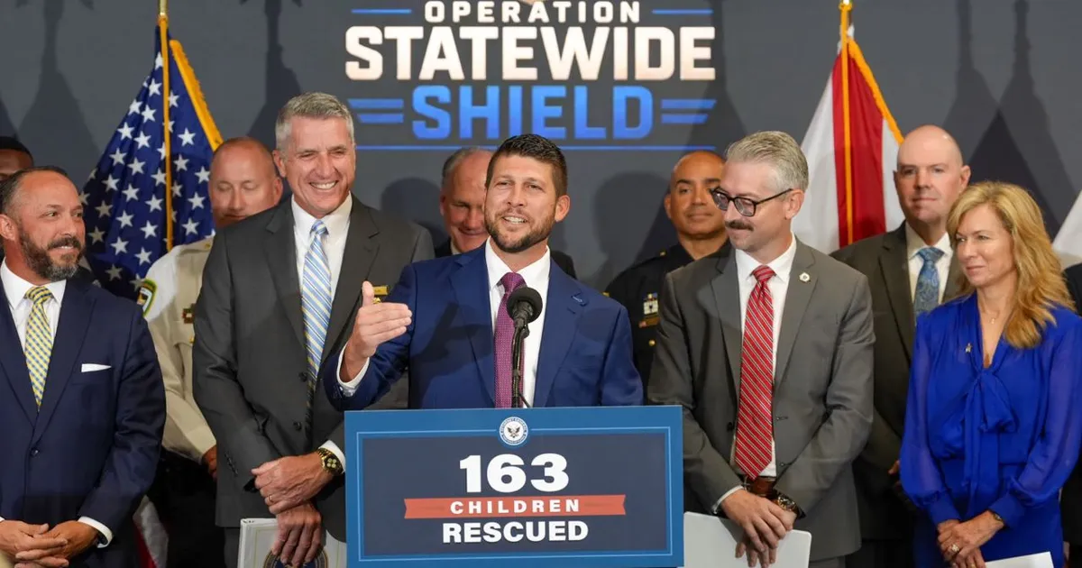 Florida authorities rescue 163 minors during an international operation; there are 3 detainees