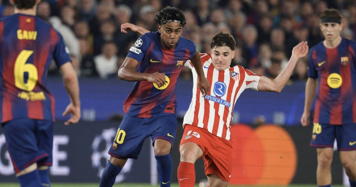 Barcelona coach supports Lamine Yamal claiming the Ballon d'Or: "He deserves it"