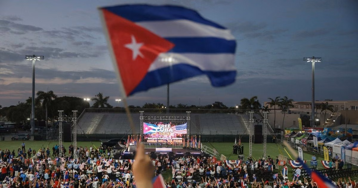 Cuban ex-boxer stars in street fights in Hialeah