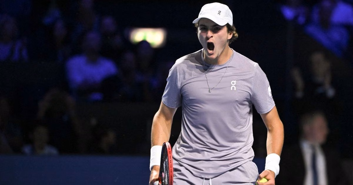 João Fonseca, promise of South American tennis, announces a pause after a chain of injuries