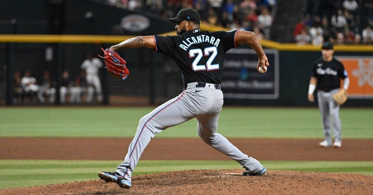 Sandy Alcántara makes history with the Marlins: first save of his career