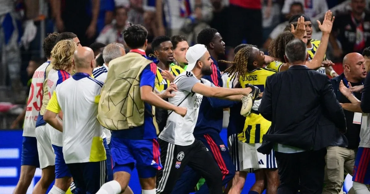 UEFA opens a file against Lyon and Fenerbahçe for the incidents after the Champions League match