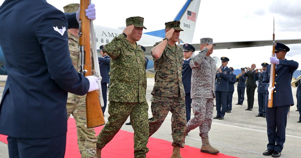 US Southern Command plans to create a front against drug trafficking with Colombia