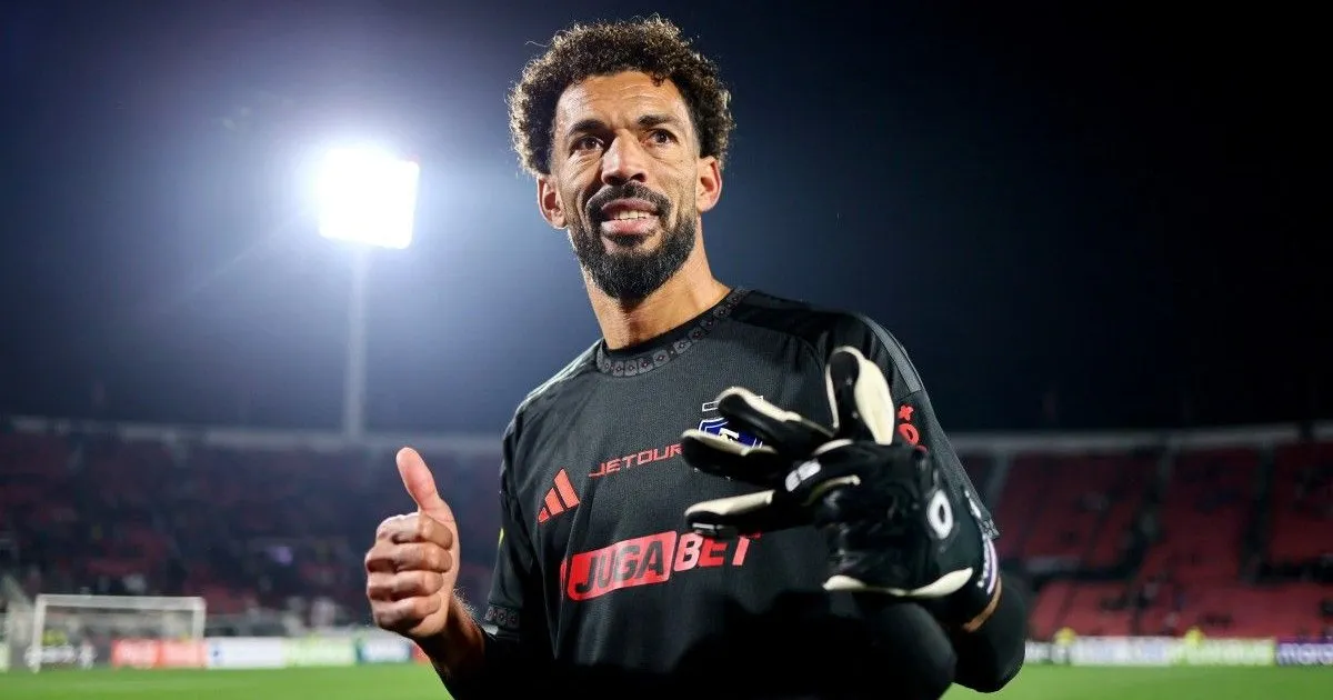 Vozinha debuts in the Chilean league with a clean sheet and remains undefeated with Colo Colo