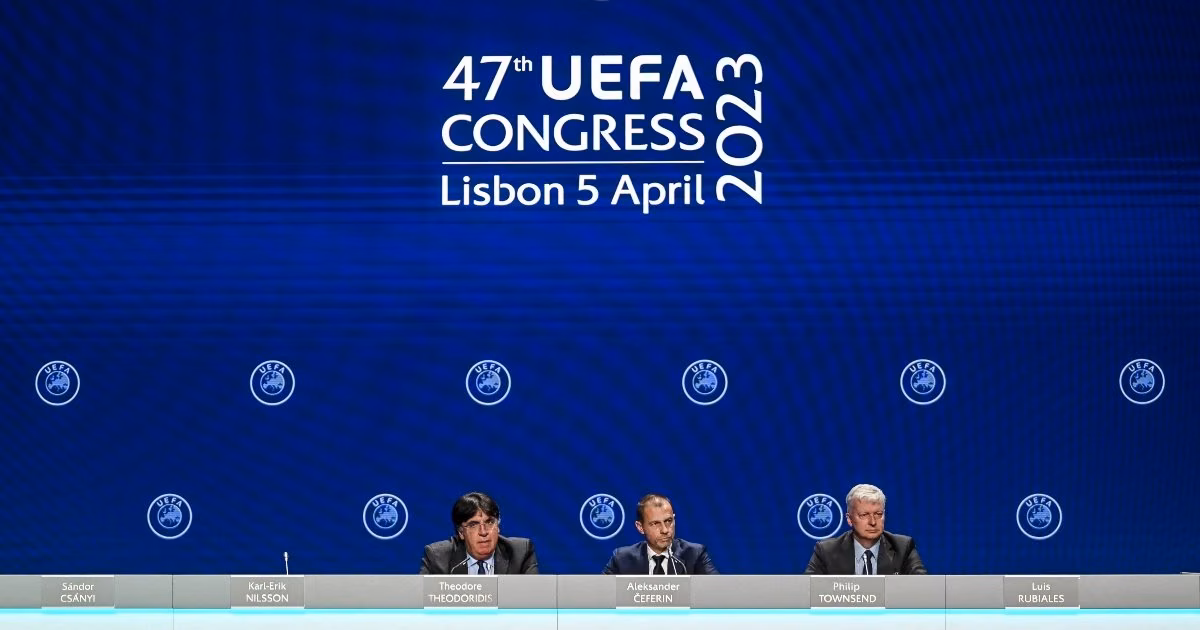 Ceferin attacks Infantino: “Football does not need emperors”