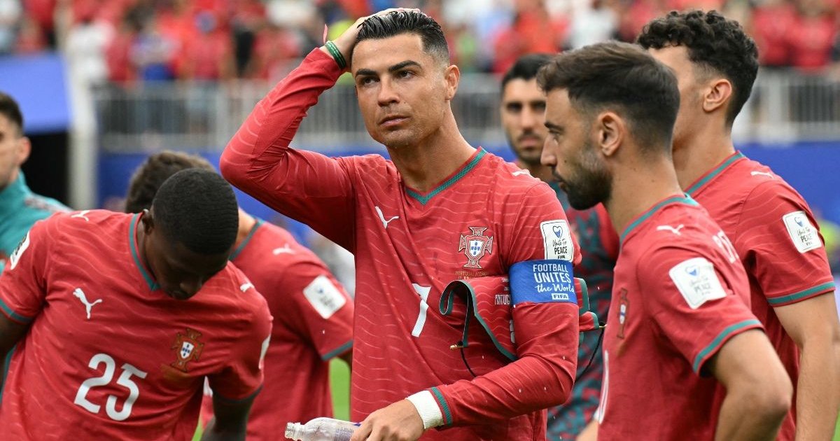 Cristiano Ronaldo leaves the Portugal camp after the controversy with Jorge Jesus