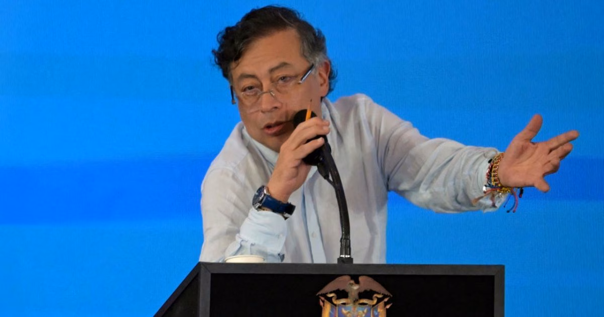Gustavo Petro encourages "digital activism" network in Mexico in the region ahead of elections in Brazil