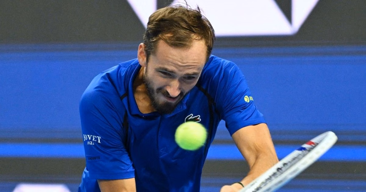 Medvedev is disqualified after hitting a spectator and Djokovic advances to the Beijing final